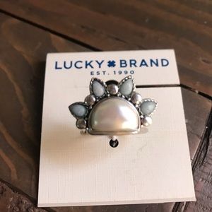 Lucky Brand size 7 NWT beautiful ring
